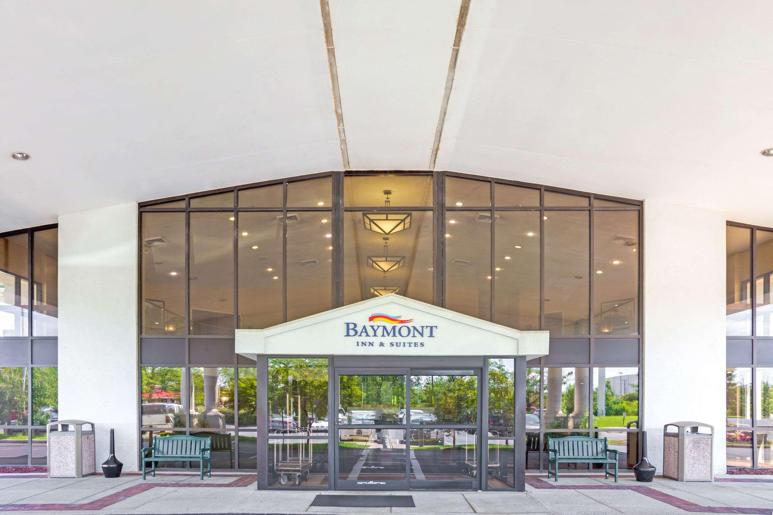 Baymont By Wyndham Louisville Airport South Exteriör bild